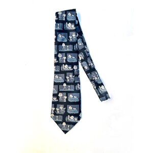 Vintage Charlie Brown & Snoopy Peanuts Characters Blue Novelty Tie 59"